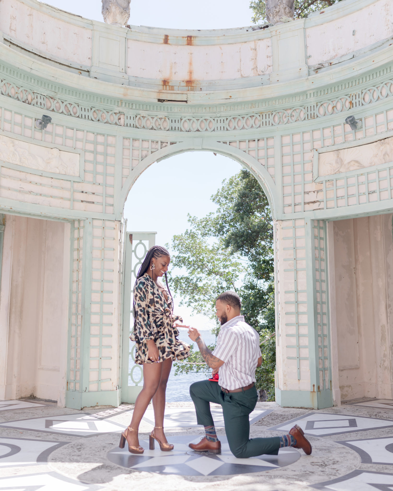 How to hide an engagement ring